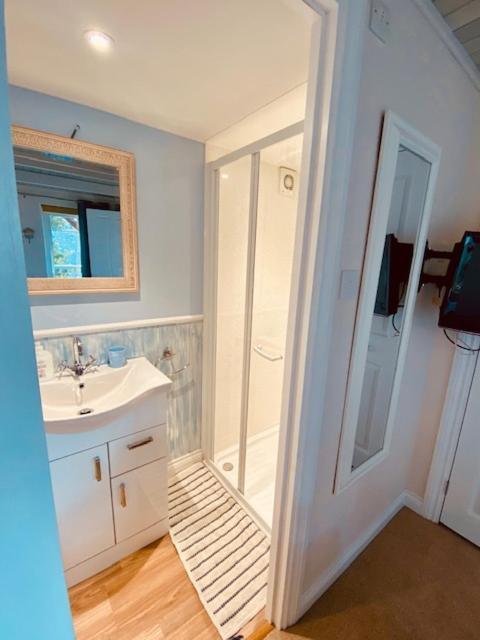 Blankednick Boltholes - 3 Beautiful Family Or Couples Cornish Getaways Villa Truro Exterior photo